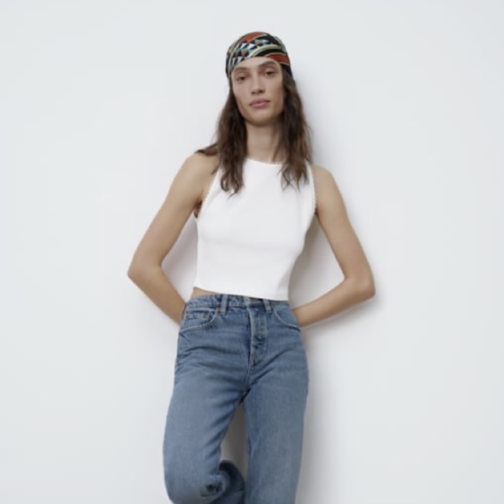 White ribbed crop top with side detailing